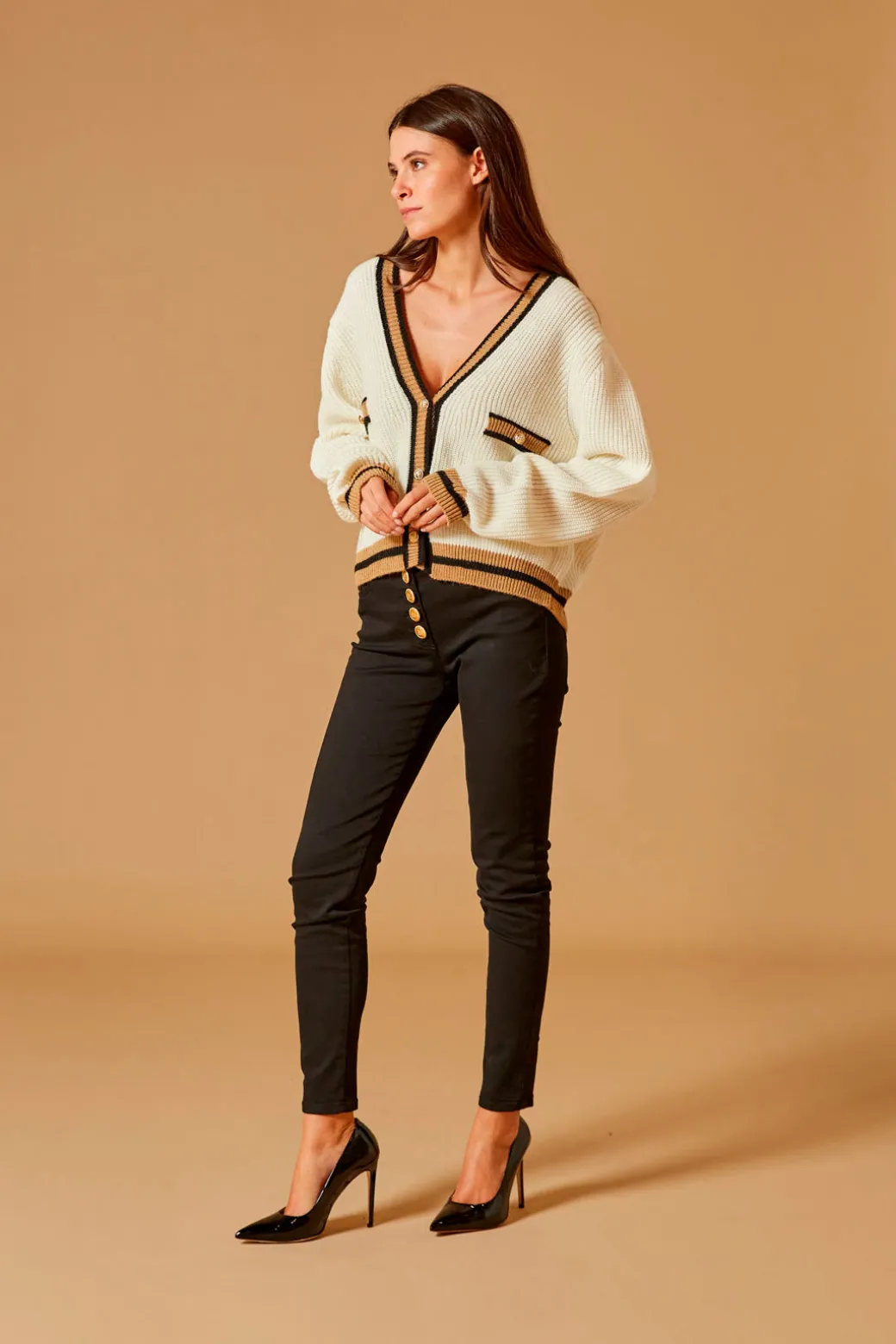 cardigan_boxy_0.webp CARDIGAN BOXY